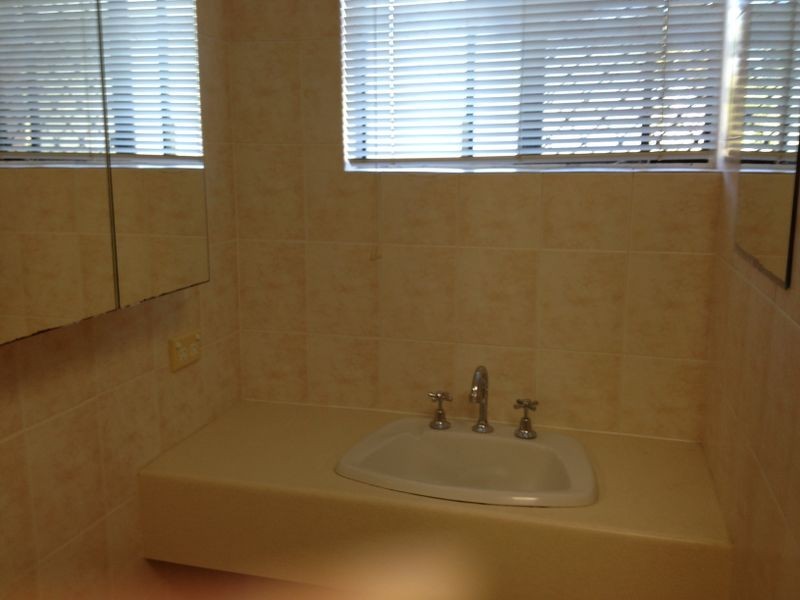 11 Old Burleigh Road, Surfers Paradise QLD 4217