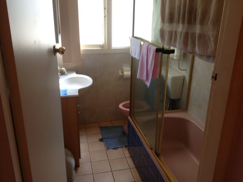 2A/32 Hanlan St, Surfers Paradise QLD 4217