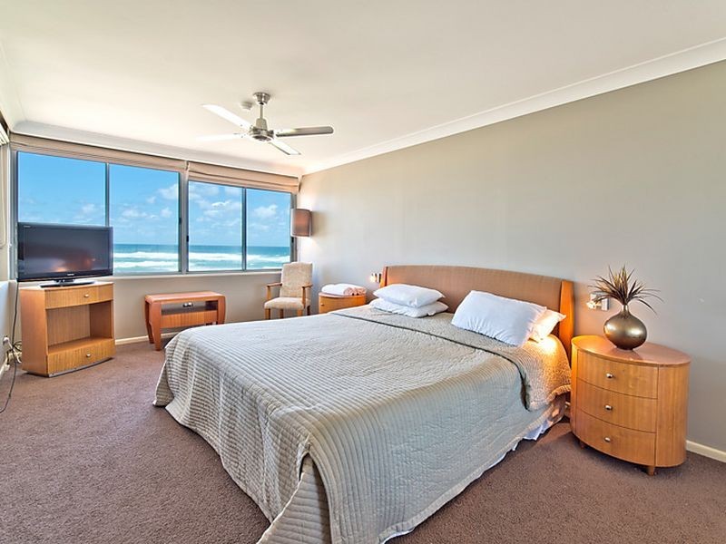 5/25 Northcliffe Terrace, Surfers Paradise QLD 4217