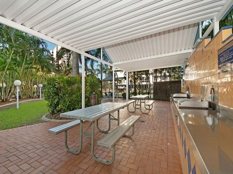 10D/30 Laycock Street, Surfers Paradise QLD 4217