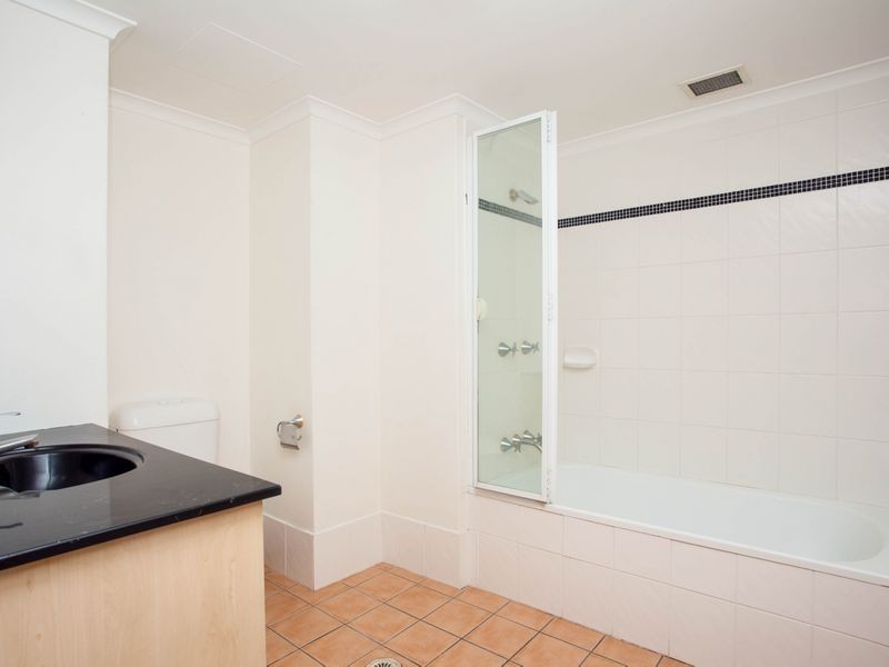 15 ‘Florid Gold Coast Hwy, Surfers Paradise QLD 4217