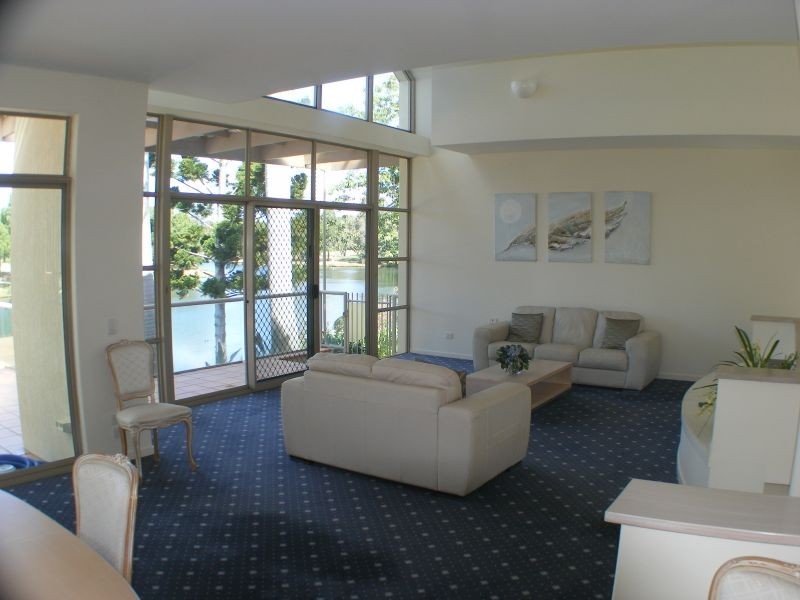 1102 Spring Terraces Royal Pines, Benowa QLD 4217