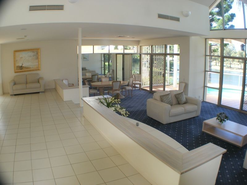 1102 Spring Terraces Royal Pines, Benowa QLD 4217