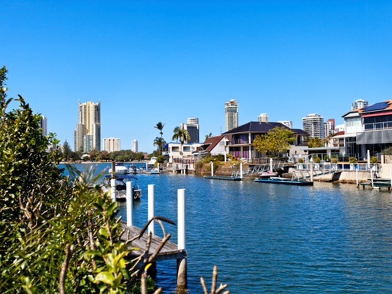 32 Southern Cross Drive, Surfers Paradise QLD 4217