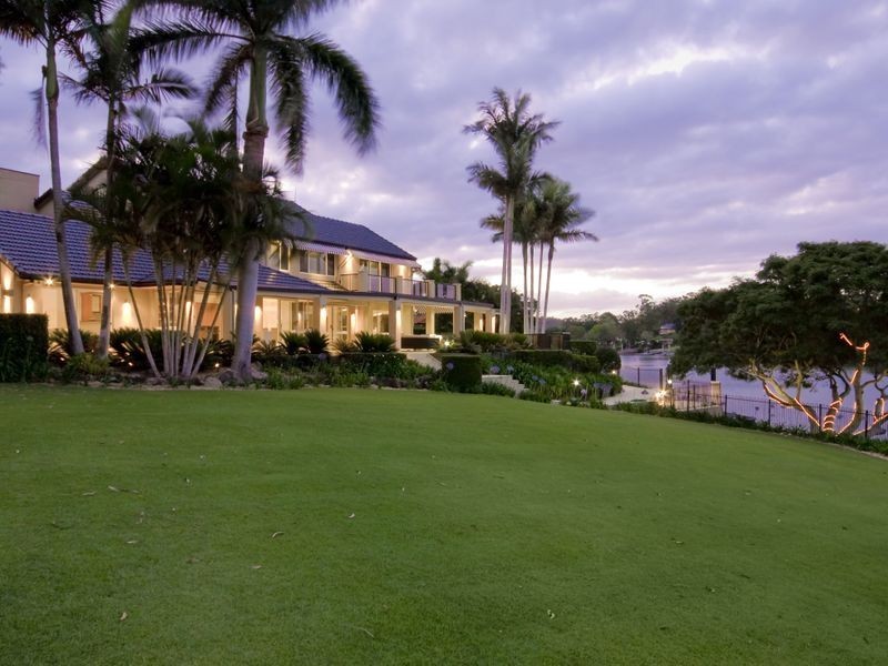 30-32 Maryland Avenue, Carrara QLD 4211