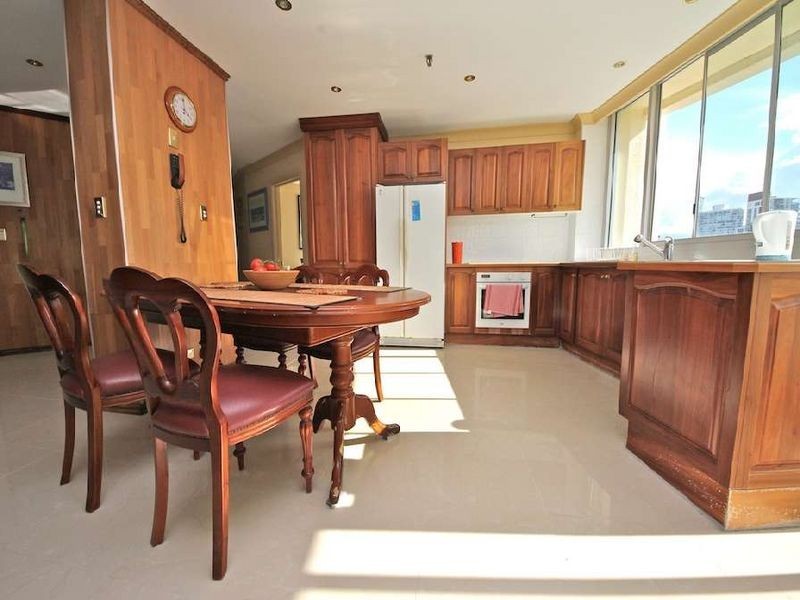 31/114 The Esplanande, Surfers Paradise QLD 4217