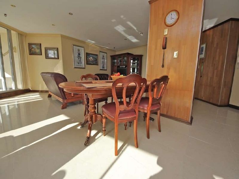 31/114 The Esplanande, Surfers Paradise QLD 4217