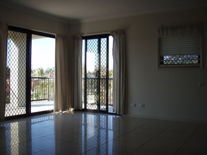 7/26 Bath Street, Labrador QLD 4215