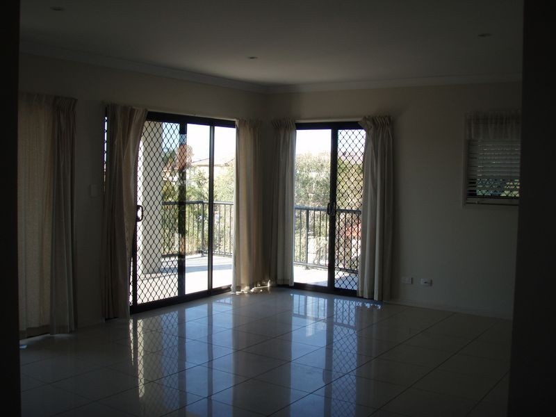 7/26 Bath Street, Labrador QLD 4215