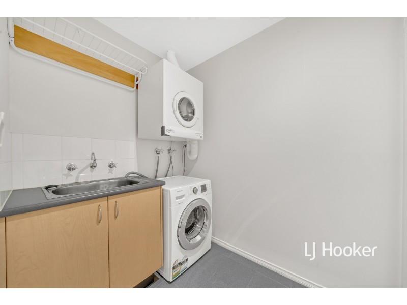 18/1 Conservatory Drive, Burwood VIC 3125