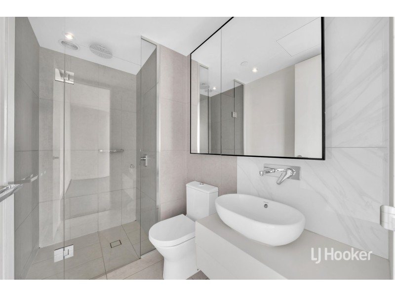 1316/555-557 St Kilda Road, Melbourne VIC 3000