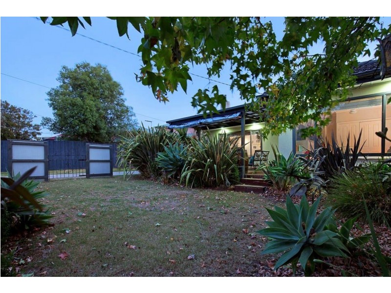 14 Piperita Road, Ferntree Gully VIC 3156