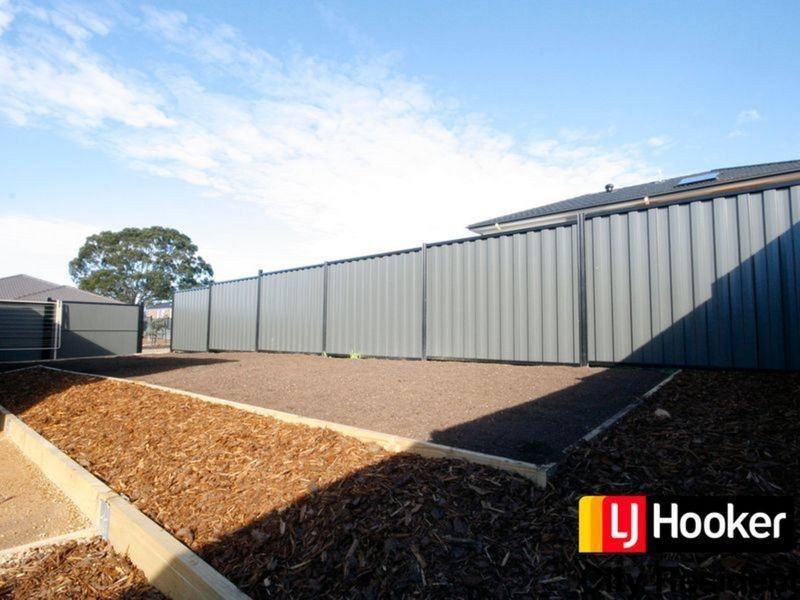 8 Friesian Street, Mernda VIC 3754