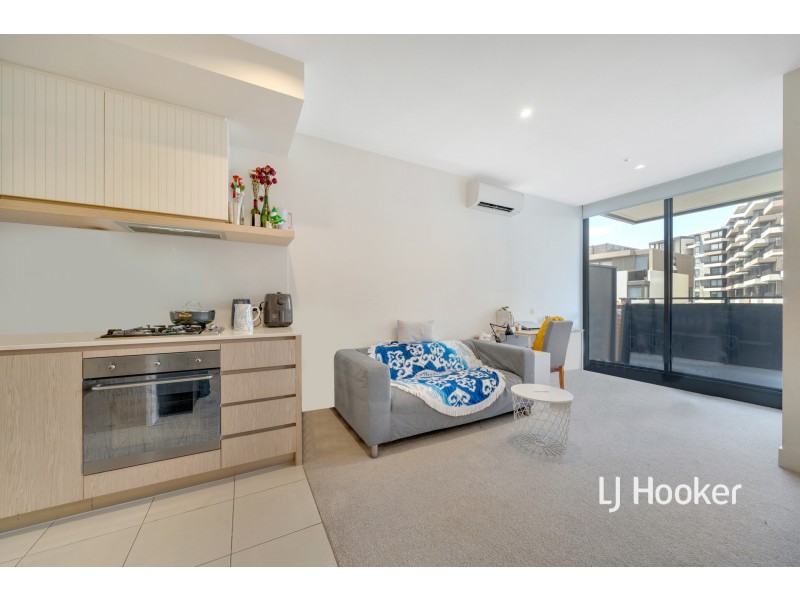 402/8 Station Street, Caulfield North VIC 3161