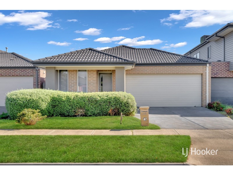 54 Dingo Street, Point Cook VIC 3030