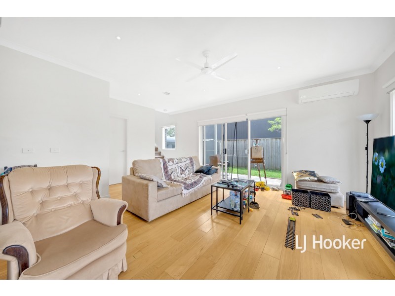 1/5 Annafee Avenue, Keysborough VIC 3173