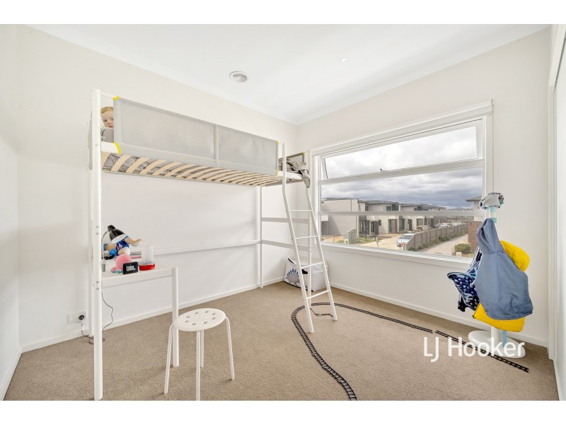 1/5 Annafee Avenue, Keysborough VIC 3173