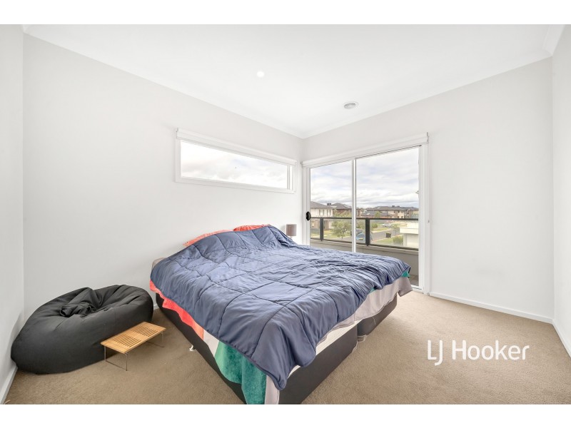 1/5 Annafee Avenue, Keysborough VIC 3173