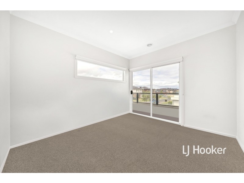1/5 Annafee Avenue, Keysborough VIC 3173