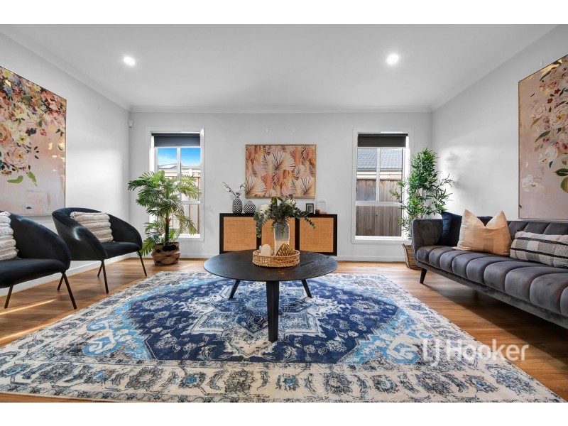 15 Sorrenberg Street, Point Cook VIC 3030