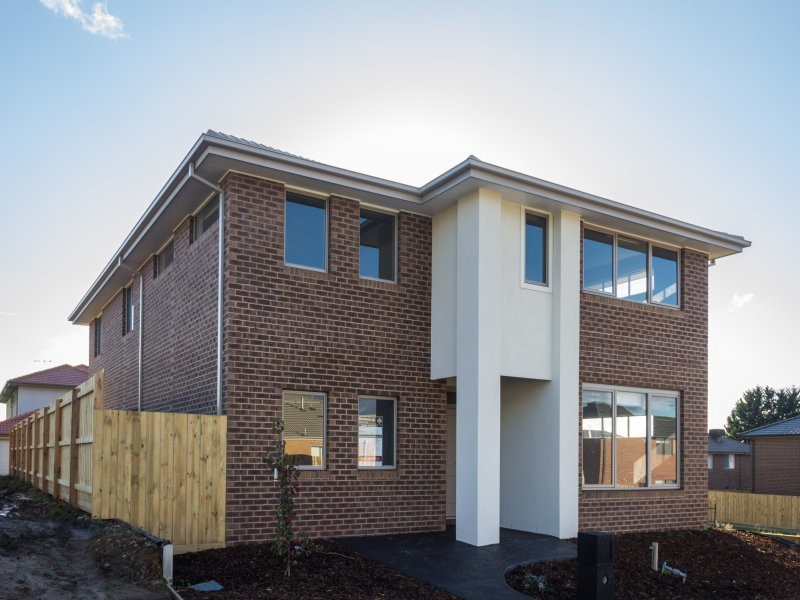 4 Savile Place, Narre Warren VIC 3805