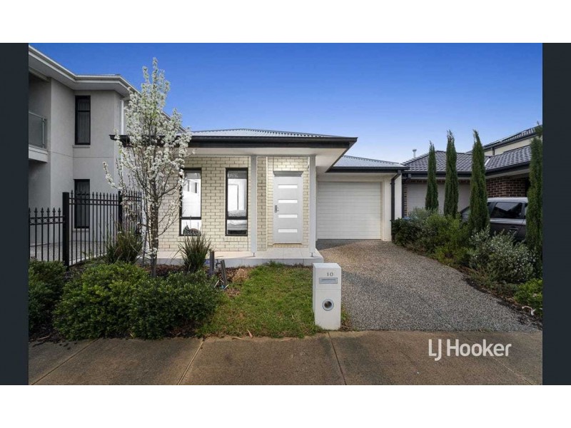 10 Whitestone Road, Point Cook VIC 3030