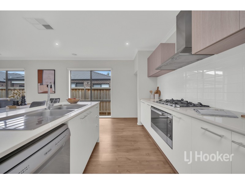 14 Beryl Crescent, Greenvale VIC 3059