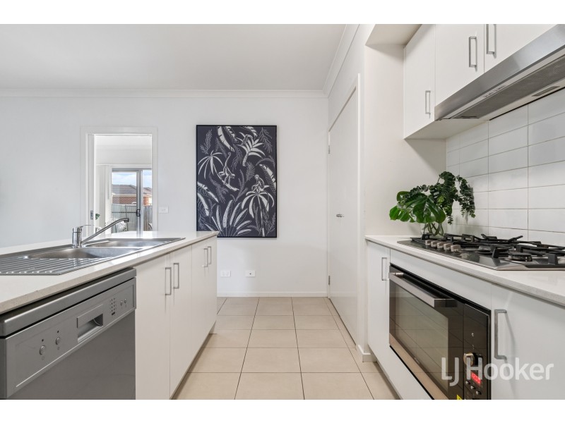 45 Basinview Drive, Tarneit VIC 3029