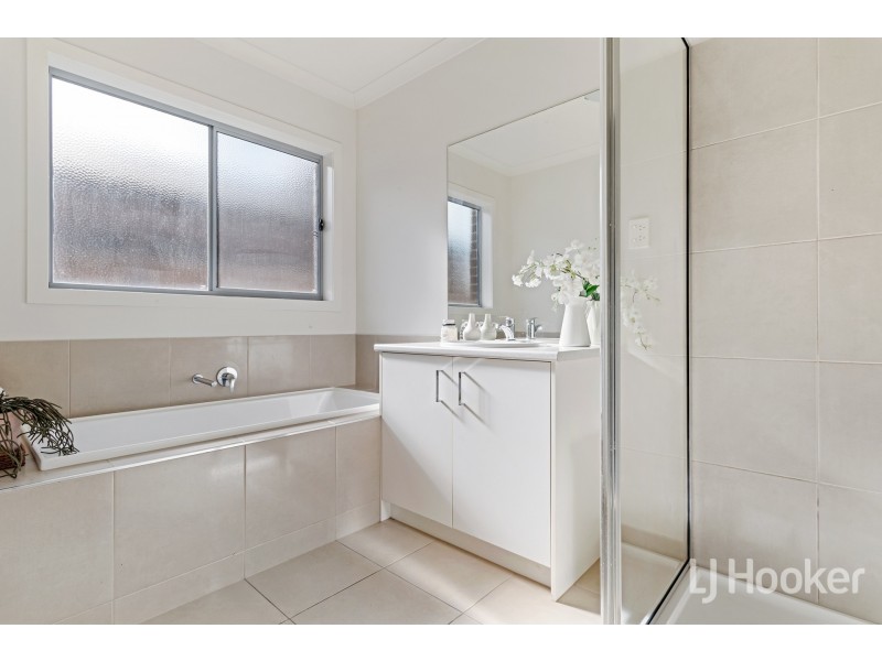 45 Basinview Drive, Tarneit VIC 3029