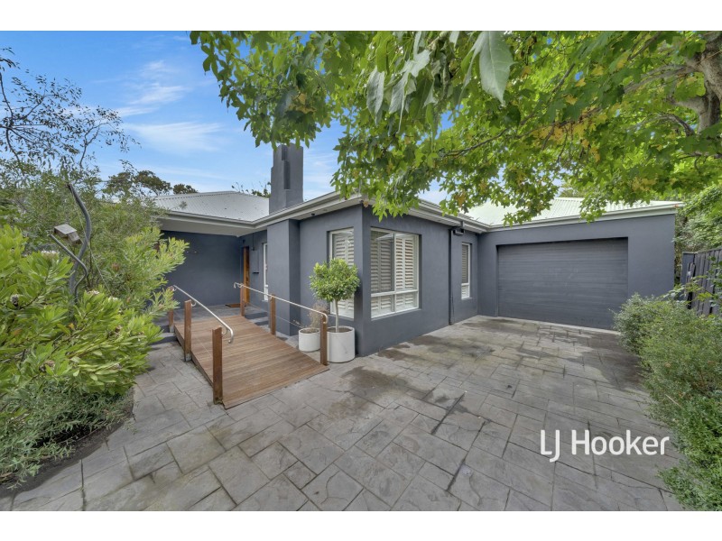 4 Monaco Avenue, Bonbeach VIC 3196