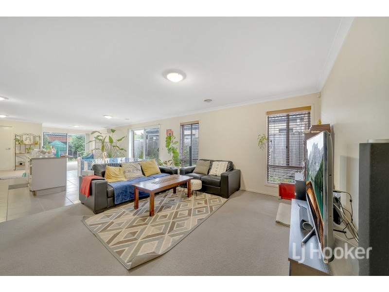 8 Ferriman Way, Truganina VIC 3029