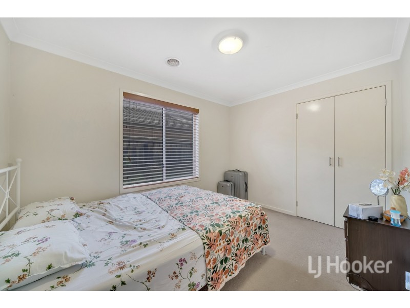 8 Ferriman Way, Truganina VIC 3029