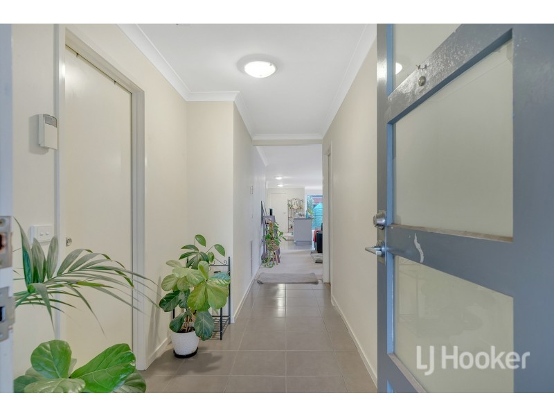 8 Ferriman Way, Truganina VIC 3029