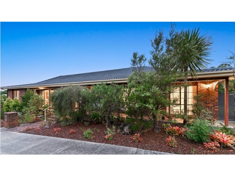 3 Shannon Way, Berwick VIC 3806