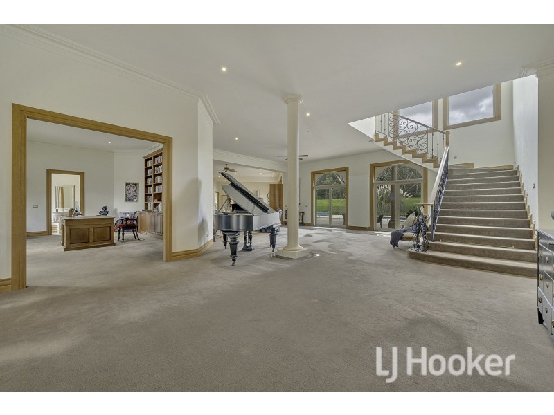 13 Jeanette Maree Court, Kilsyth VIC 3137