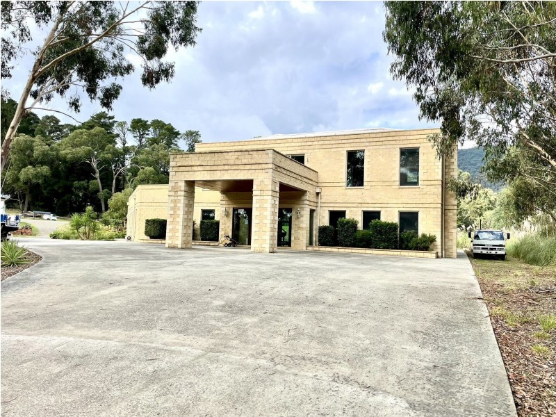 13 Jeanette Maree Court, Kilsyth VIC 3137