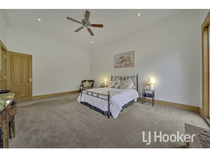 13 Jeanette Maree Court, Kilsyth VIC 3137
