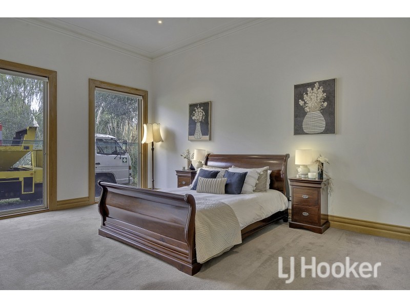 13 Jeanette Maree Court, Kilsyth VIC 3137