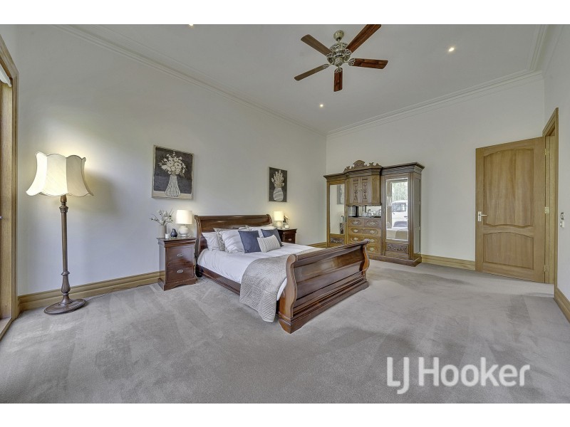 13 Jeanette Maree Court, Kilsyth VIC 3137