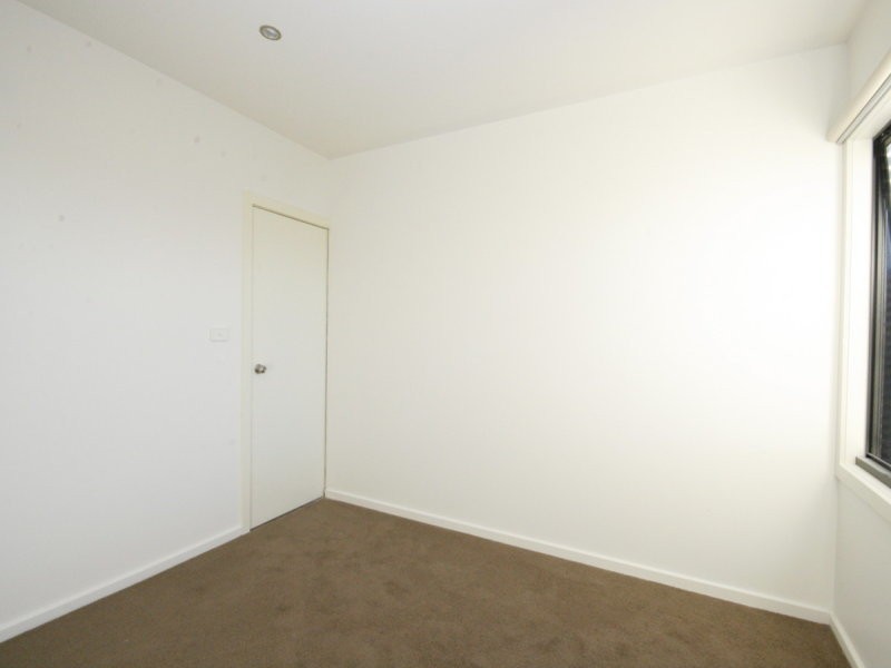 7 Yarra Bing Crescent, Burwood VIC 3125