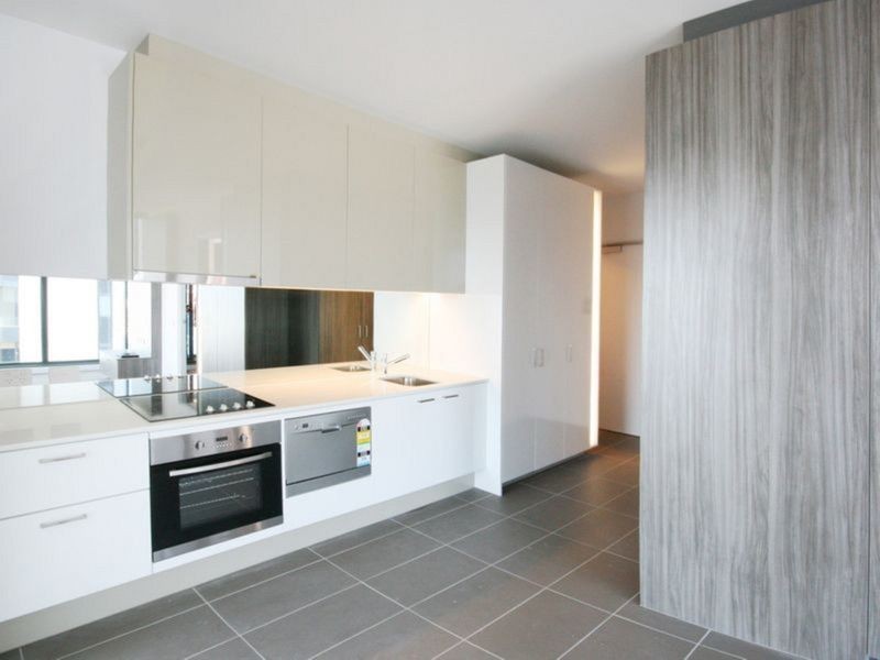 2411/220 Spencer Street, Melbourne VIC 3000