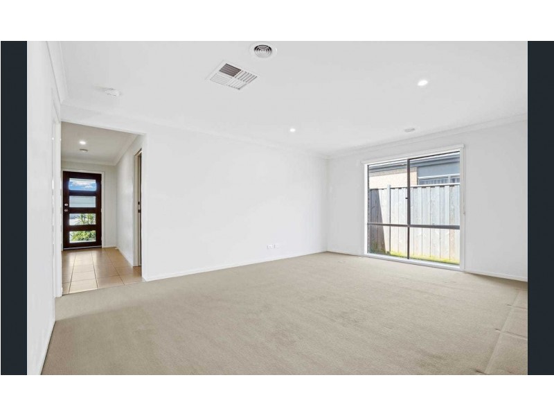 98 Wallaroo Way, Doreen VIC 3754