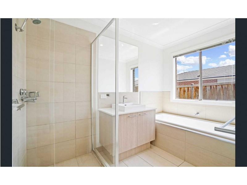 98 Wallaroo Way, Doreen VIC 3754