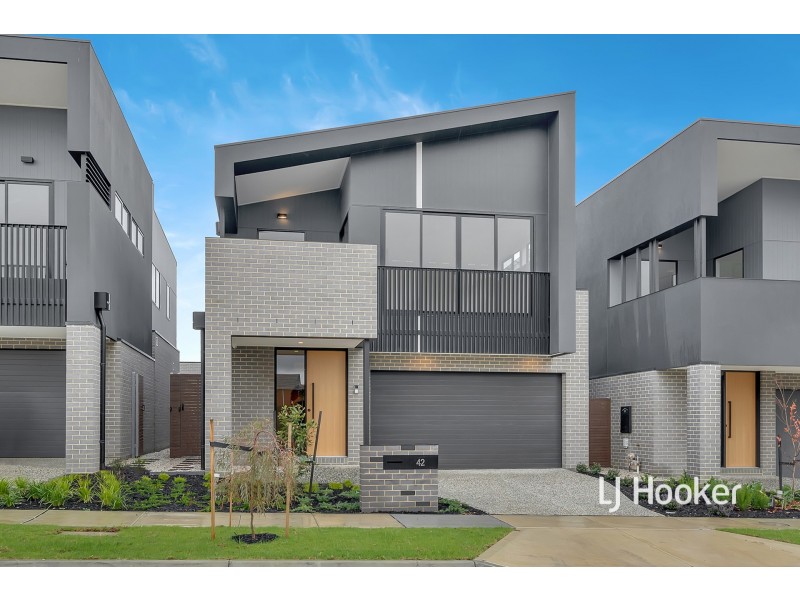 42 Rustic Avenue, Burwood East VIC 3151