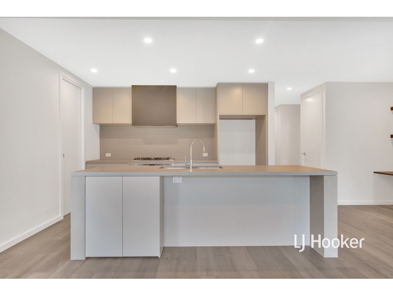 42 Rustic Avenue, Burwood East VIC 3151