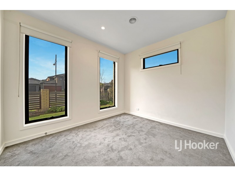 2 Poa Court, Keysborough VIC 3173