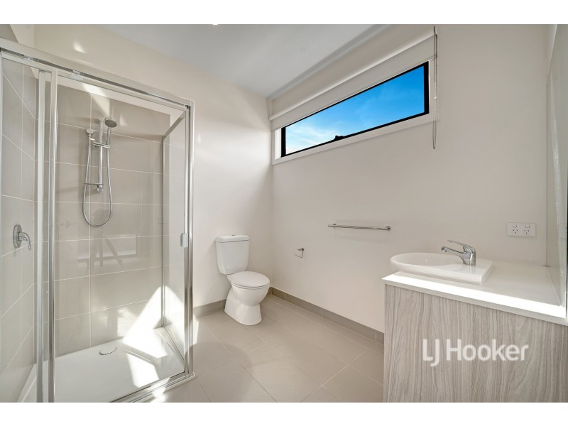2 Poa Court, Keysborough VIC 3173