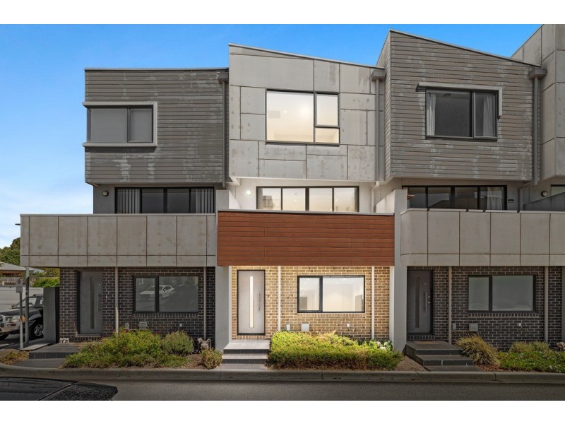 8 Aviary Grove, Thornbury VIC 3071