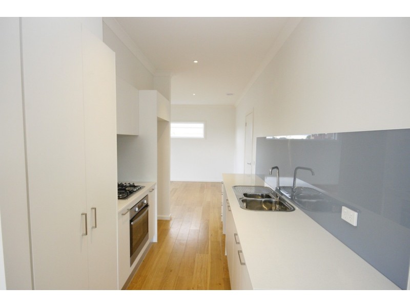 1/5 Annafee Avenue, Keysborough VIC 3173