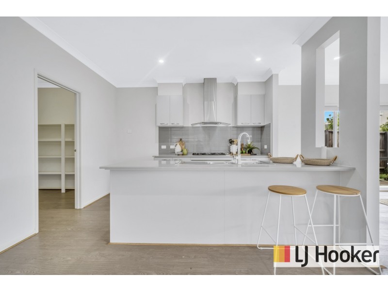 10 Bagatelle Avenue, Wollert VIC 3750